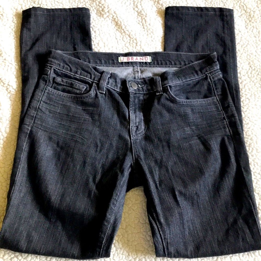 EUC JBRAND 912 Pencil leg  five pocket style jeans 28